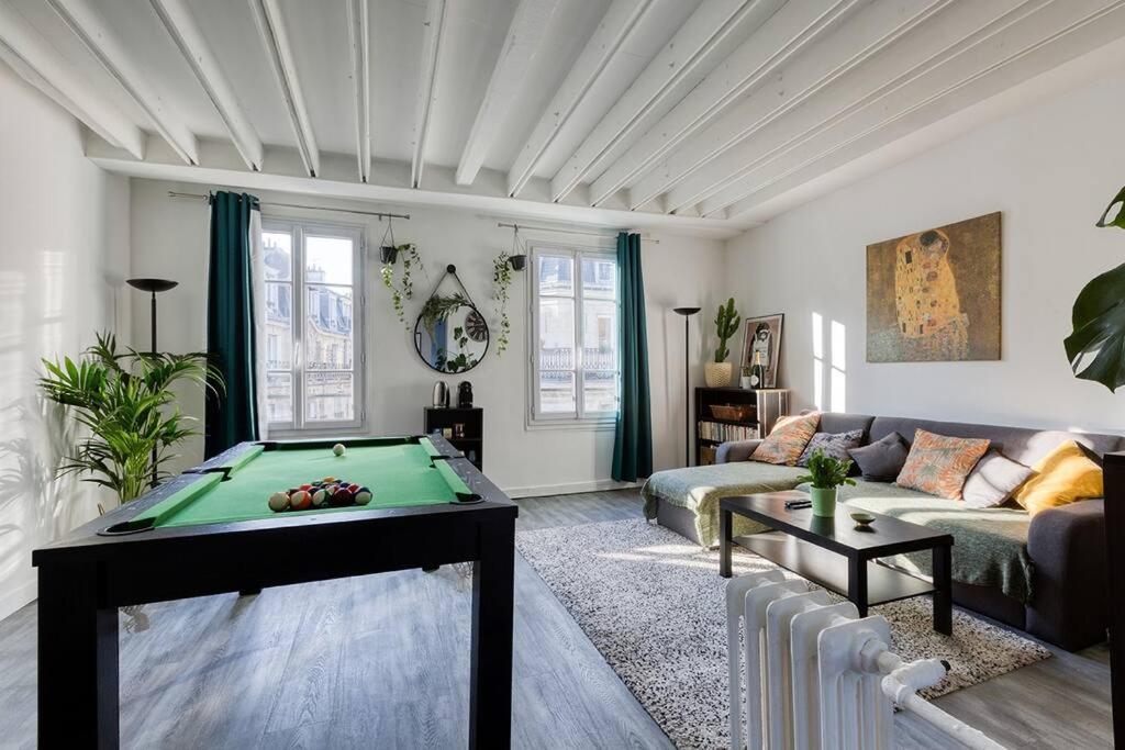 Nice Flat With Billard And View Parijs Buitenkant foto