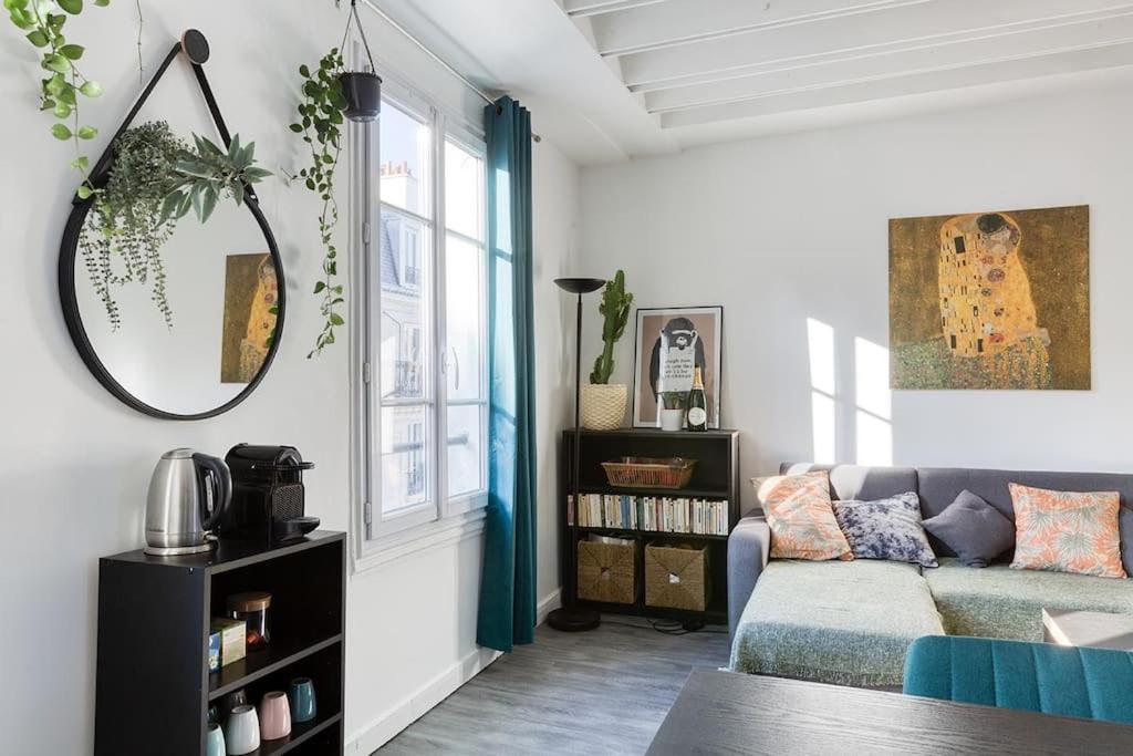 Nice Flat With Billard And View Parijs Buitenkant foto