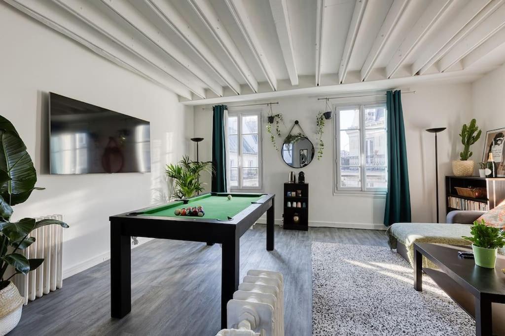 Nice Flat With Billard And View Parijs Buitenkant foto